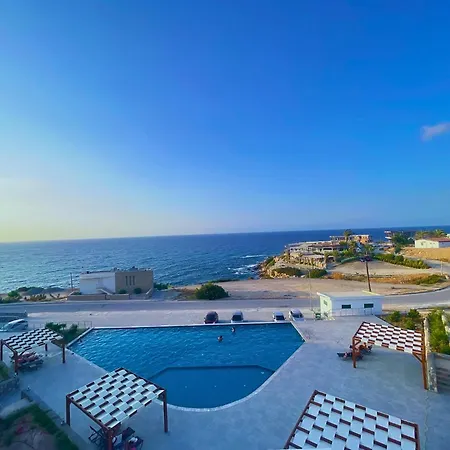 Azure Pearl Oceanfront Loft Spacious Rooftop Terrace Pool Appartamento *