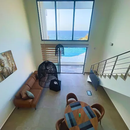 Azure Pearl Oceanfront Loft Spacious Rooftop Terrace Pool Appartamento *