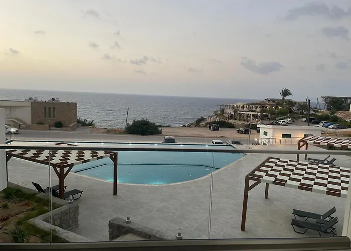 Apartmán Azure Pearl Oceanfront Loft Spacious Rooftop Terrace Pool *